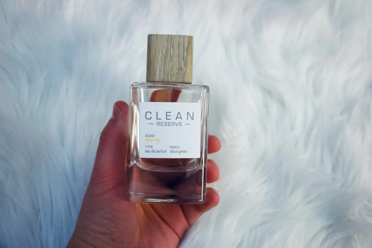 Pět vůní, které nosí vlivní muži do kanceláře: Elegantní a nezapomenutelné